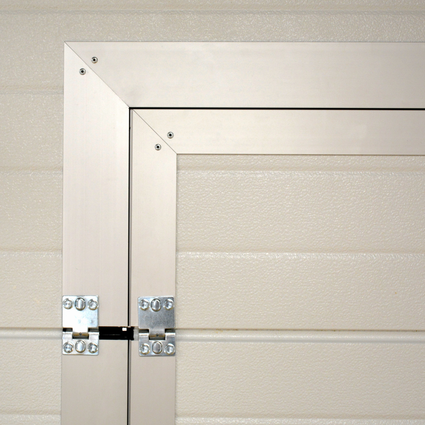 Finition Intérieur du portillon dans la version Aluminium anodisé