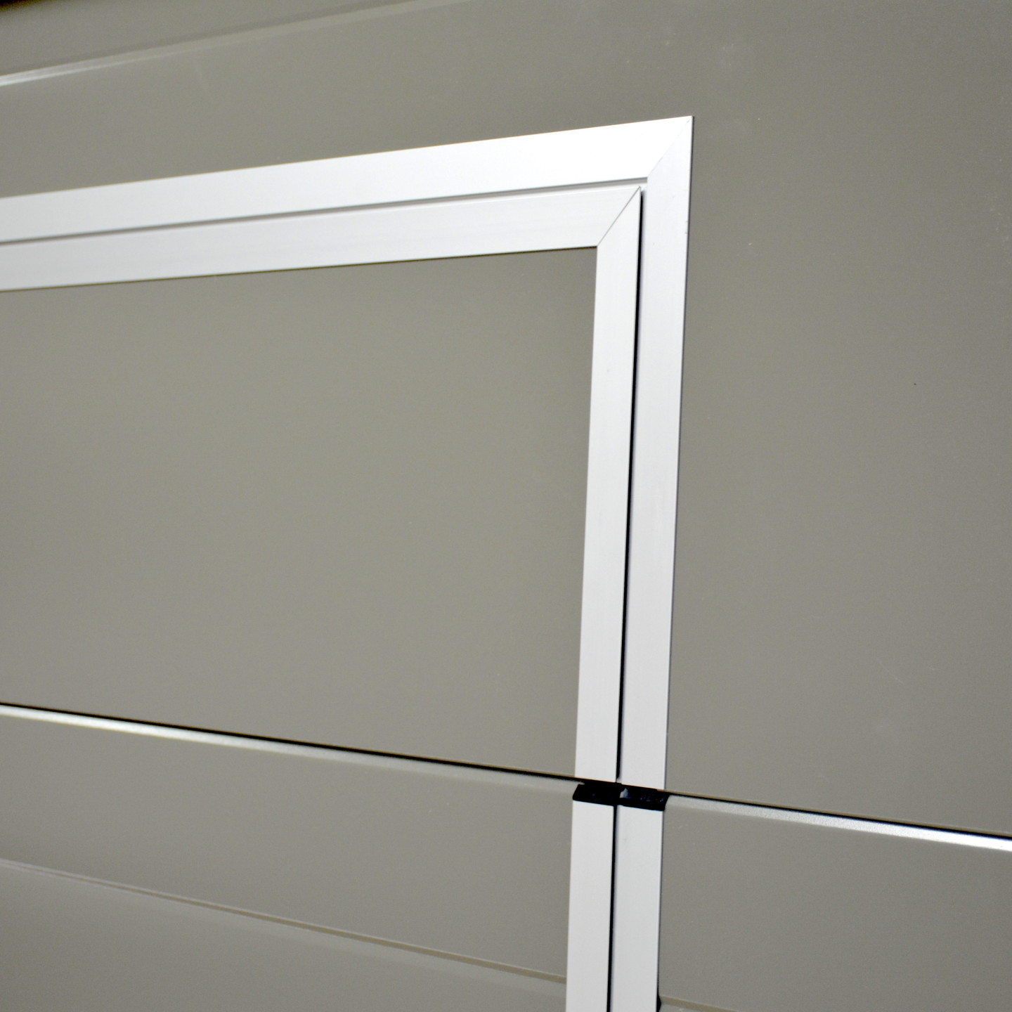 Finition extérieur du portillon