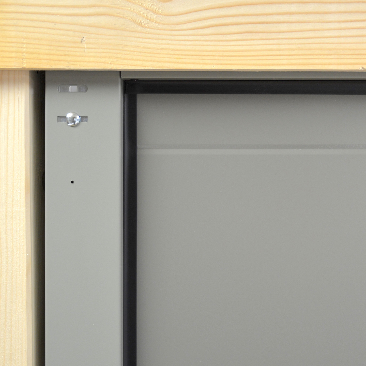 Huisserie thermolaquée dans la couleur des panneaux